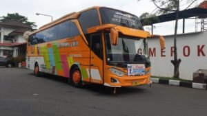 bus pariwisata semarang