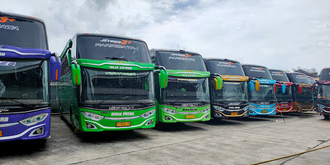 Bus Pariwisata Syifa Putra Abadi